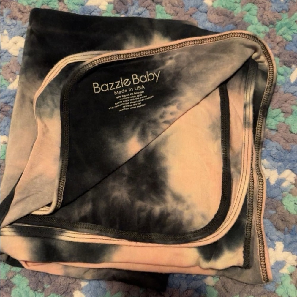 Bazzle Baby Swaddle